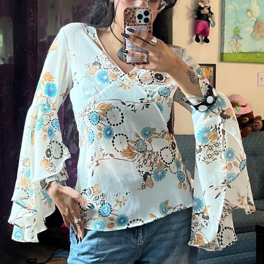 725 Originals Floral Print Bell Sleeve Mesh Top